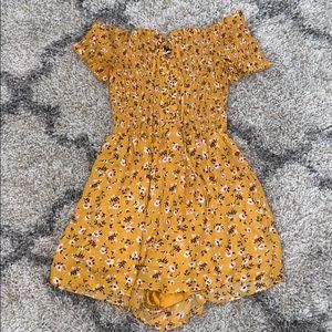 FASHION NOVA ROMPER💛